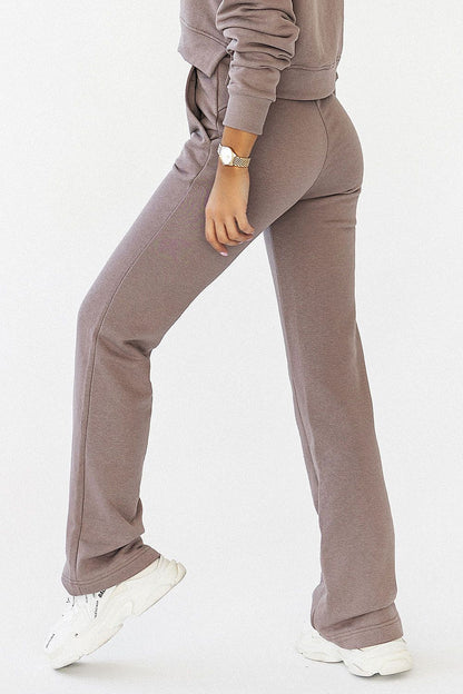 Close-up view of IVON cotton blend sweatpants showcasing the soft fabric and elegant design, ideal for casual elegance.