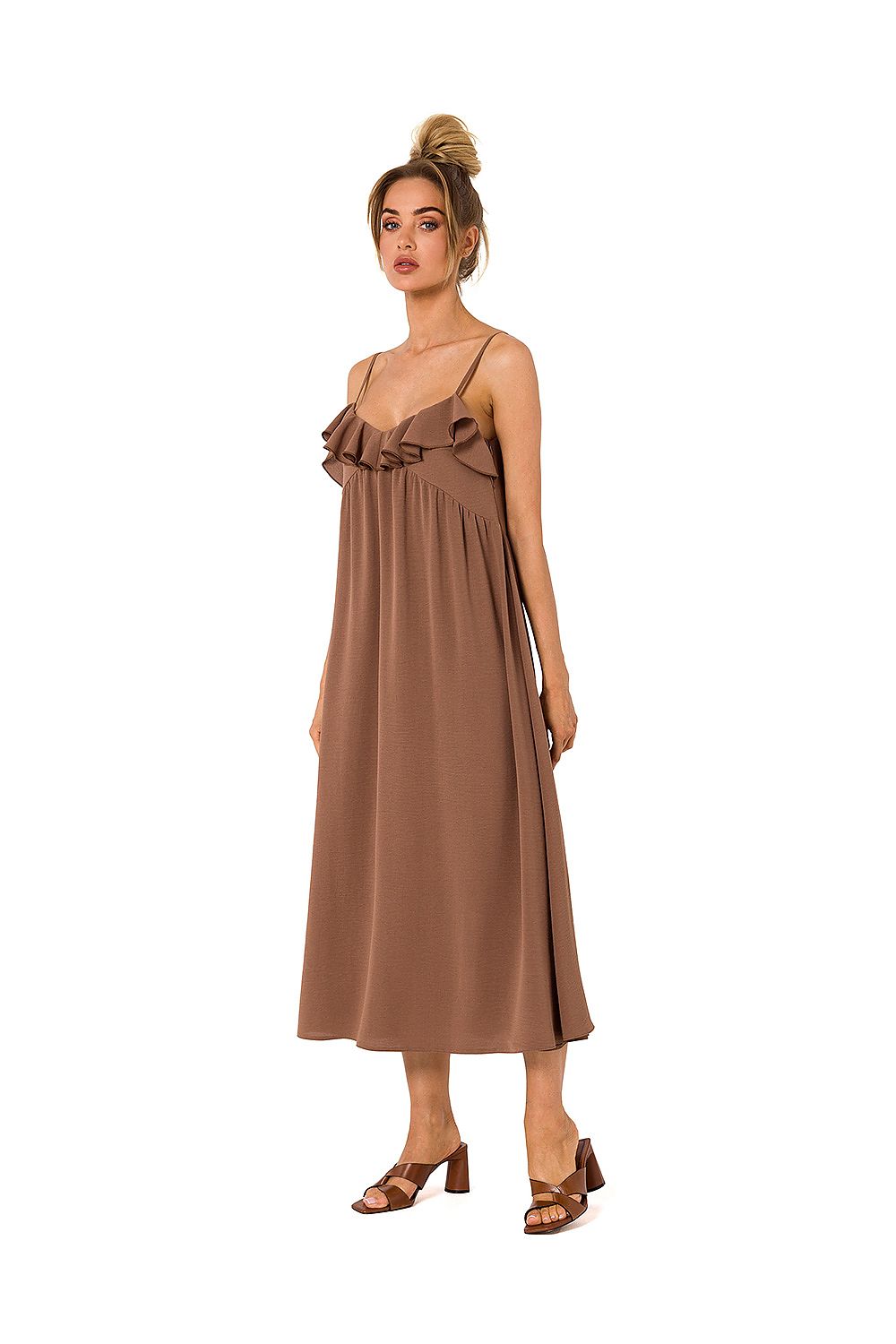 Moe elegant loose-fitting midi dress in rich brown with ruffled neckline, worn by a model showcasing a stylish casual look.