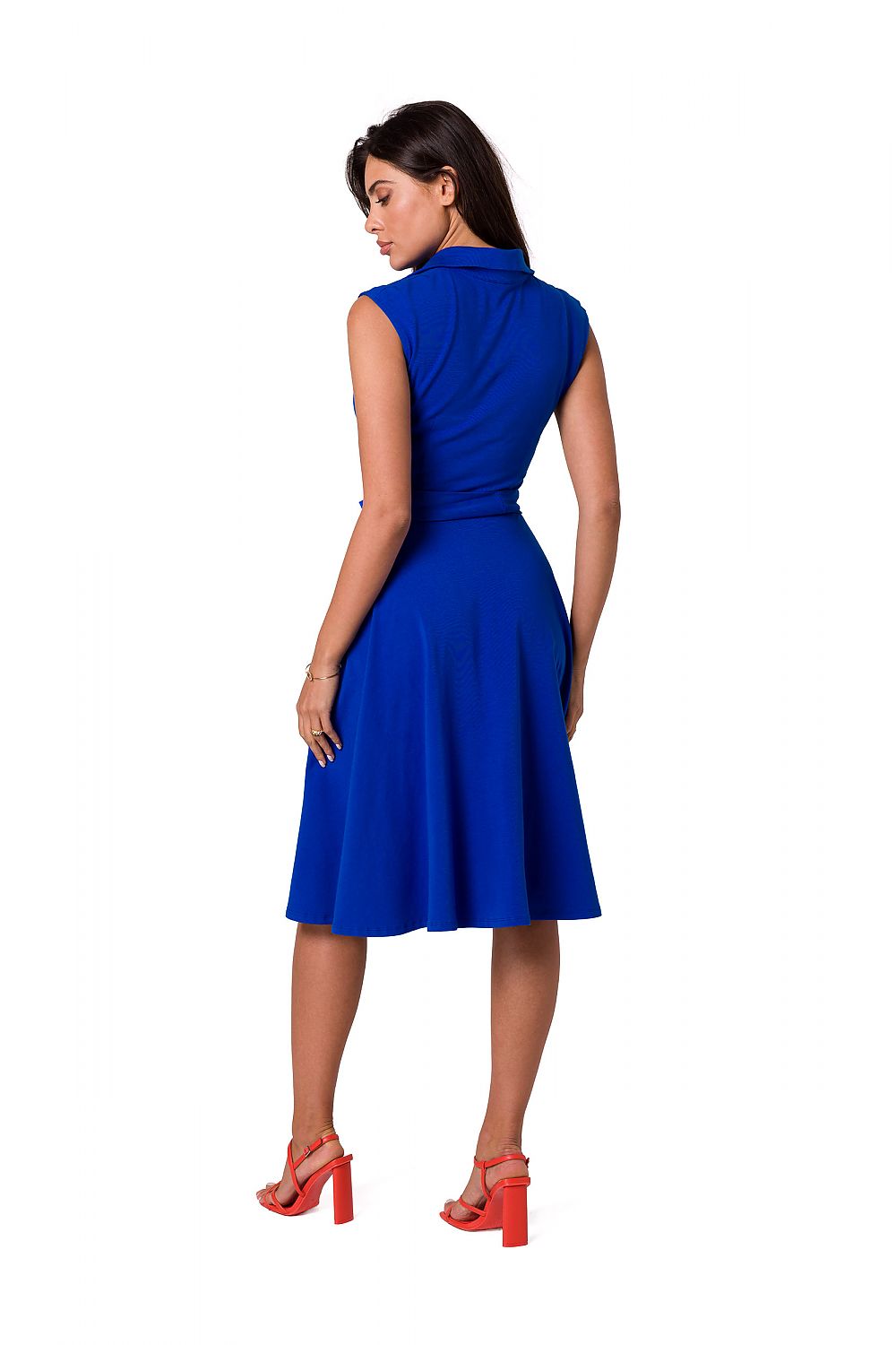 Back view of the sophisticated BeWear sleeveless daydress in blue, highlighting the flared design and collar detail, ideal for stylish summer occasions.