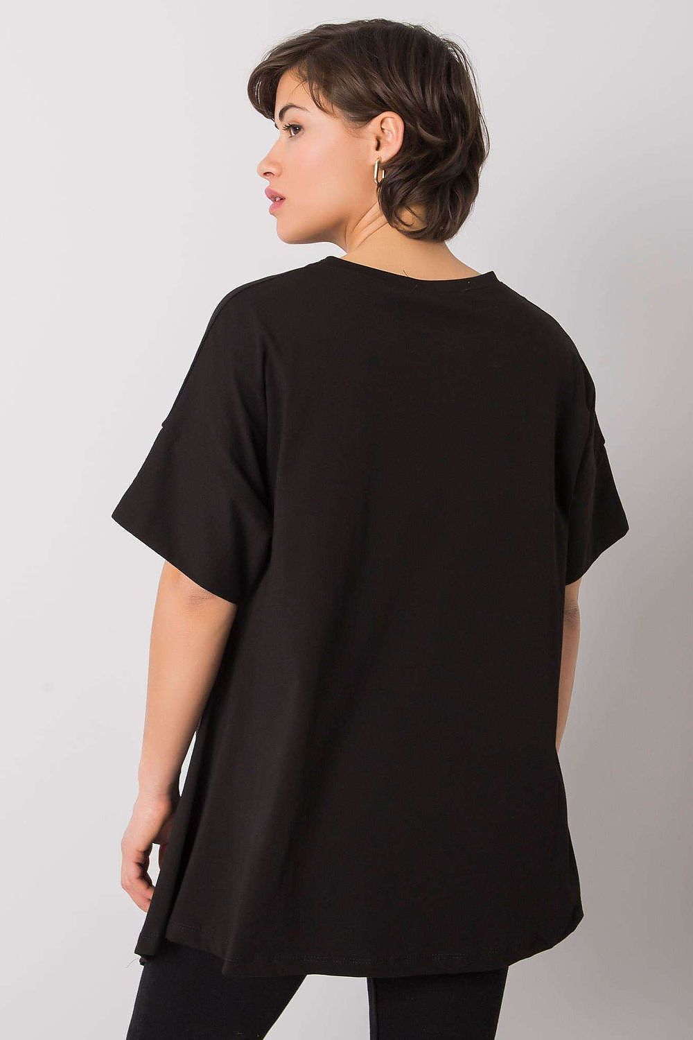 Chic back view of a women's cotton t-shirt by Rue Paris, showcasing the understated elegance of its design.