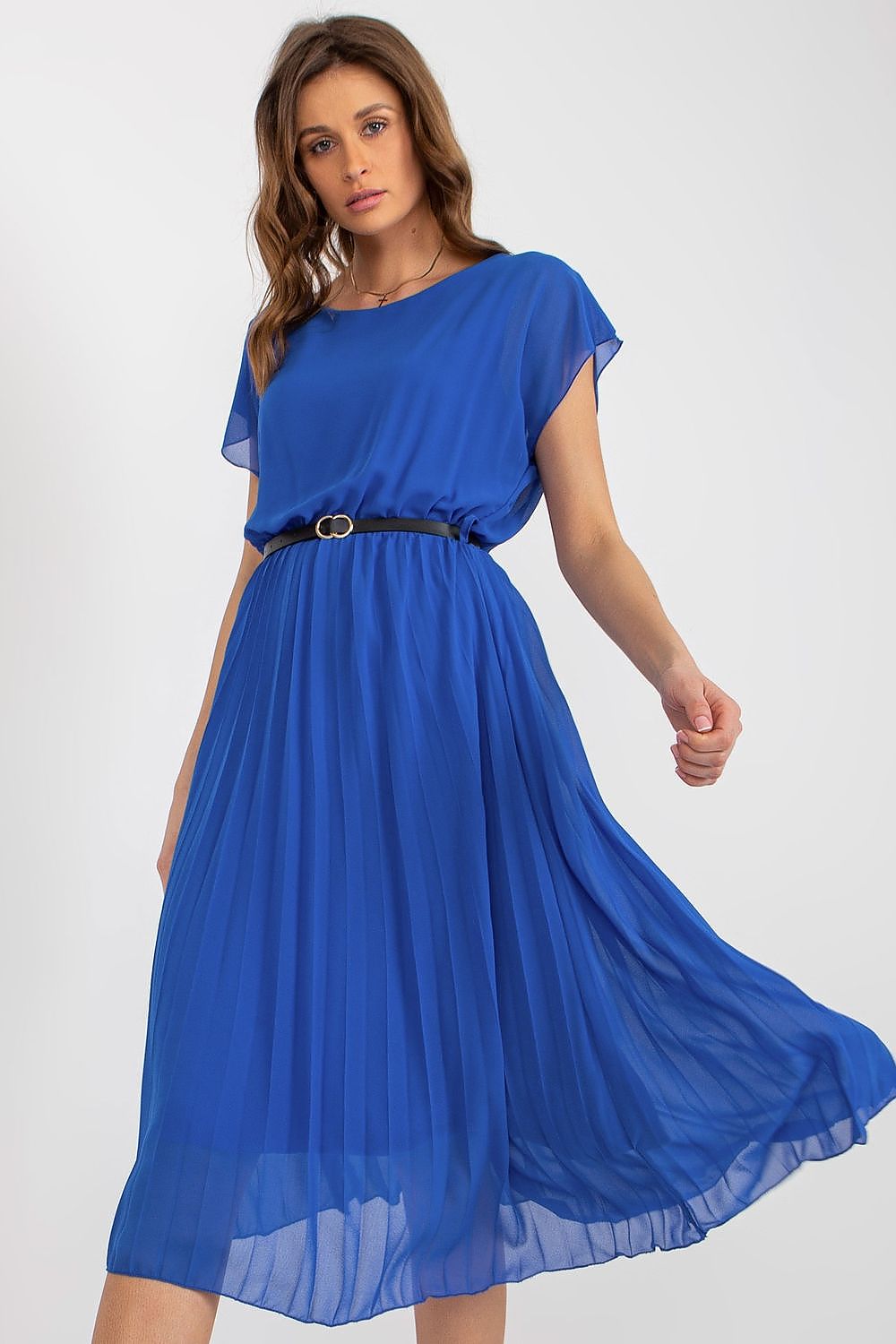 Graceful Italy Moda cocktail dress in vibrant blue featuring elegant pleats and a black belt, model presenting the front view with a flowing silhouette, perfect for luxurious gatherings.