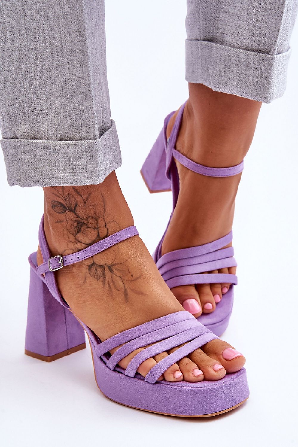 Elegant women's heel sandals in lavender with a robust heel and adjustable ankle straps, designed for comfort and style in eco-friendly materials by Step in Style.