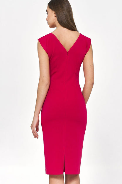 Elegant knee-length bodycon dress in vibrant pink by Nife, featuring a stylish V-back design that accentuates the silhouette.