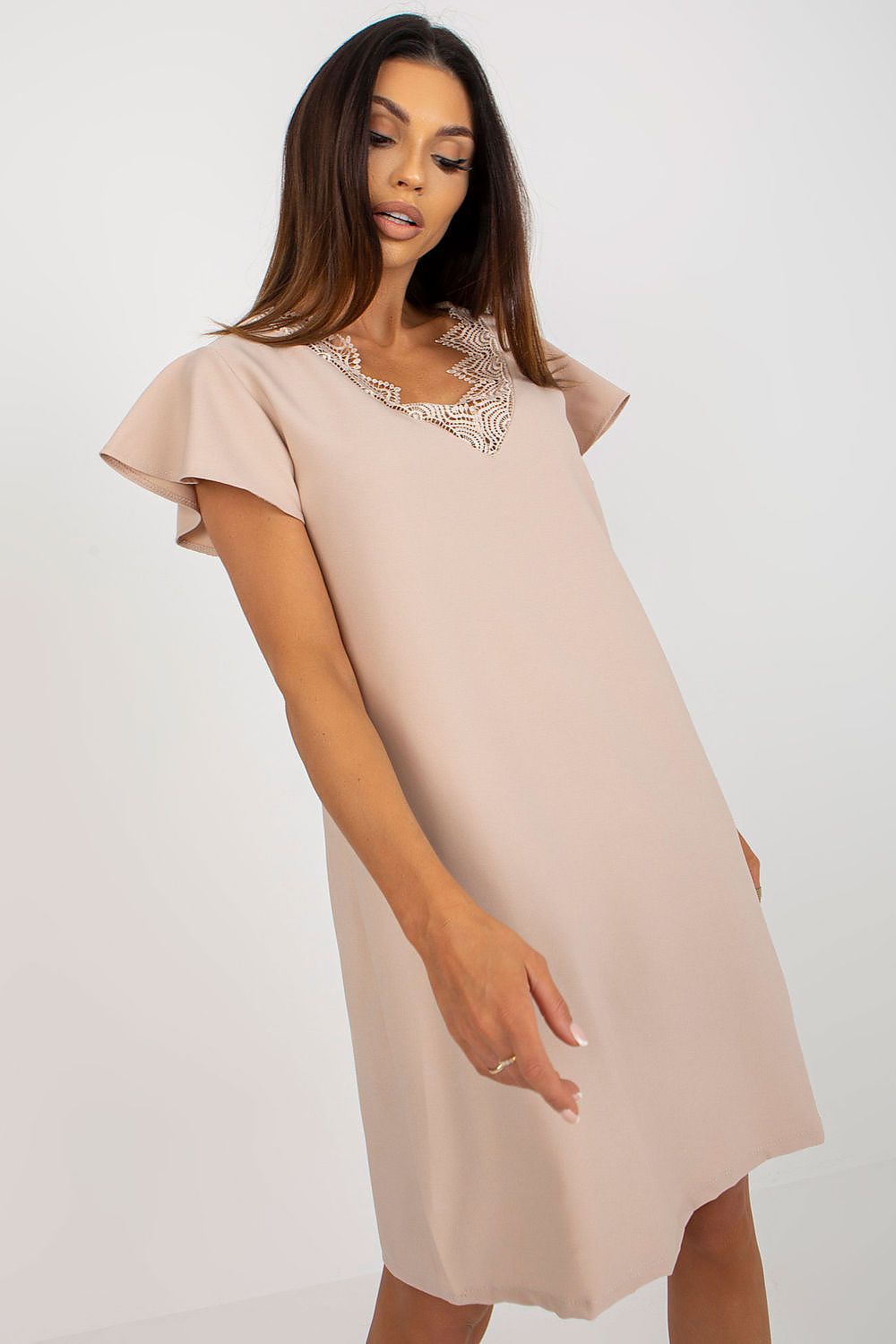 Elegant loose-fitting daydress by Rue Paris, showcased with ruffle sleeves and intricate lace detailing, perfect for sophisticated daytime occasions.