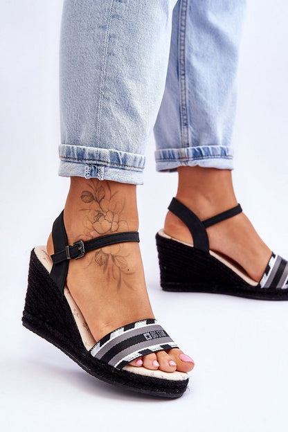 Elegant Women's Big Star Plaid Comfort Sandals by Step in Style featuring a 9.5 cm heel and adjustable buckle for a sophisticated look.