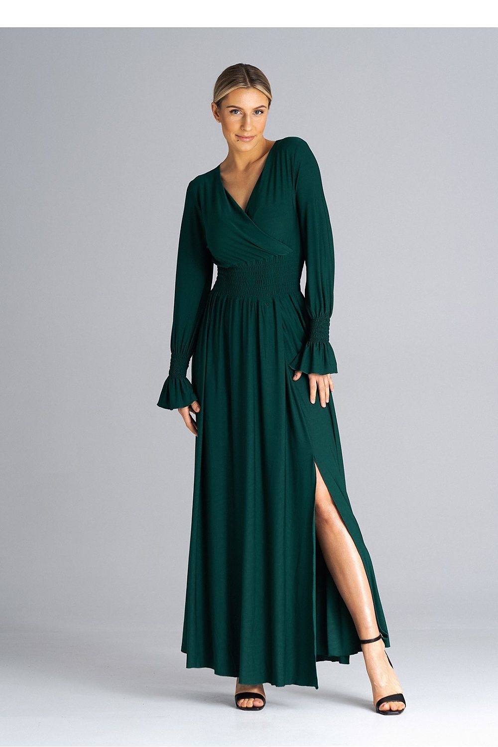 Elegant Figl maxi dress featuring stylish buffet sleeves, an overlapped neckline, and a sophisticated slit detail, perfect for formal events.