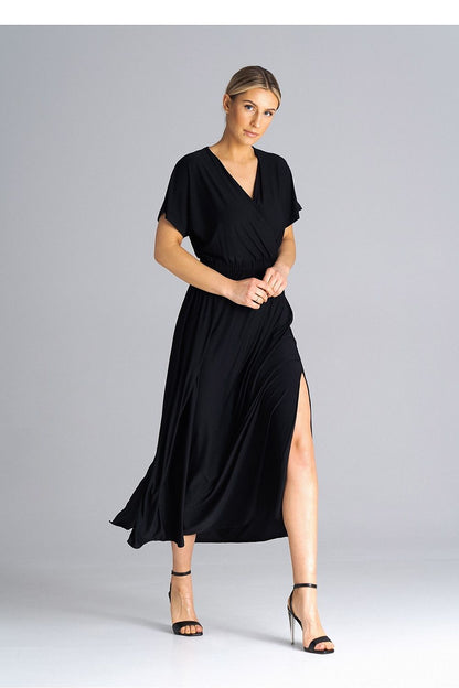 Elegant Figl daydress featuring a stylish overlapping neckline and drooping sleeves, perfect for upscale occasions.