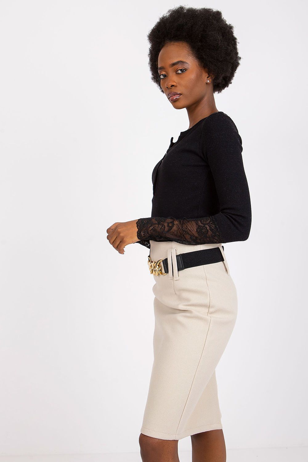 Elegant ribbed blouse by Rue Paris, featuring delicate lace embellishments, ideal for enhancing your wardrobe with luxury and style.