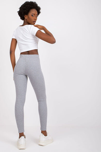 Sporty yet stylish long leggings for women from Rue Paris, featuring a trendy ribbed design ideal for athletic and everyday fashion.