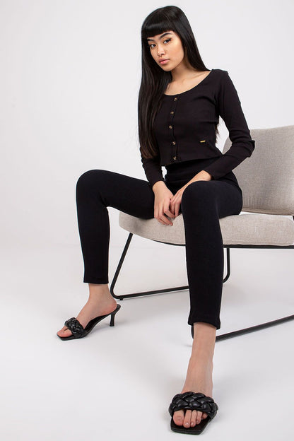 Fashionable long leggings for women by Rue Paris, embodying comfort and elegance, suitable for a variety of stylish ensembles.