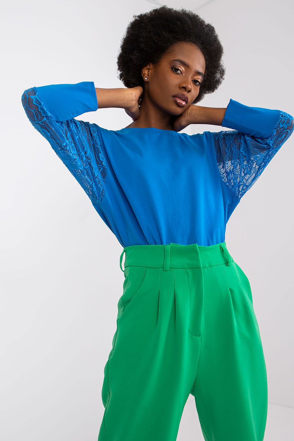 Fashionable Rue Paris blouse with elegant 3/4 lace sleeves, designed for a classic yet modern look.