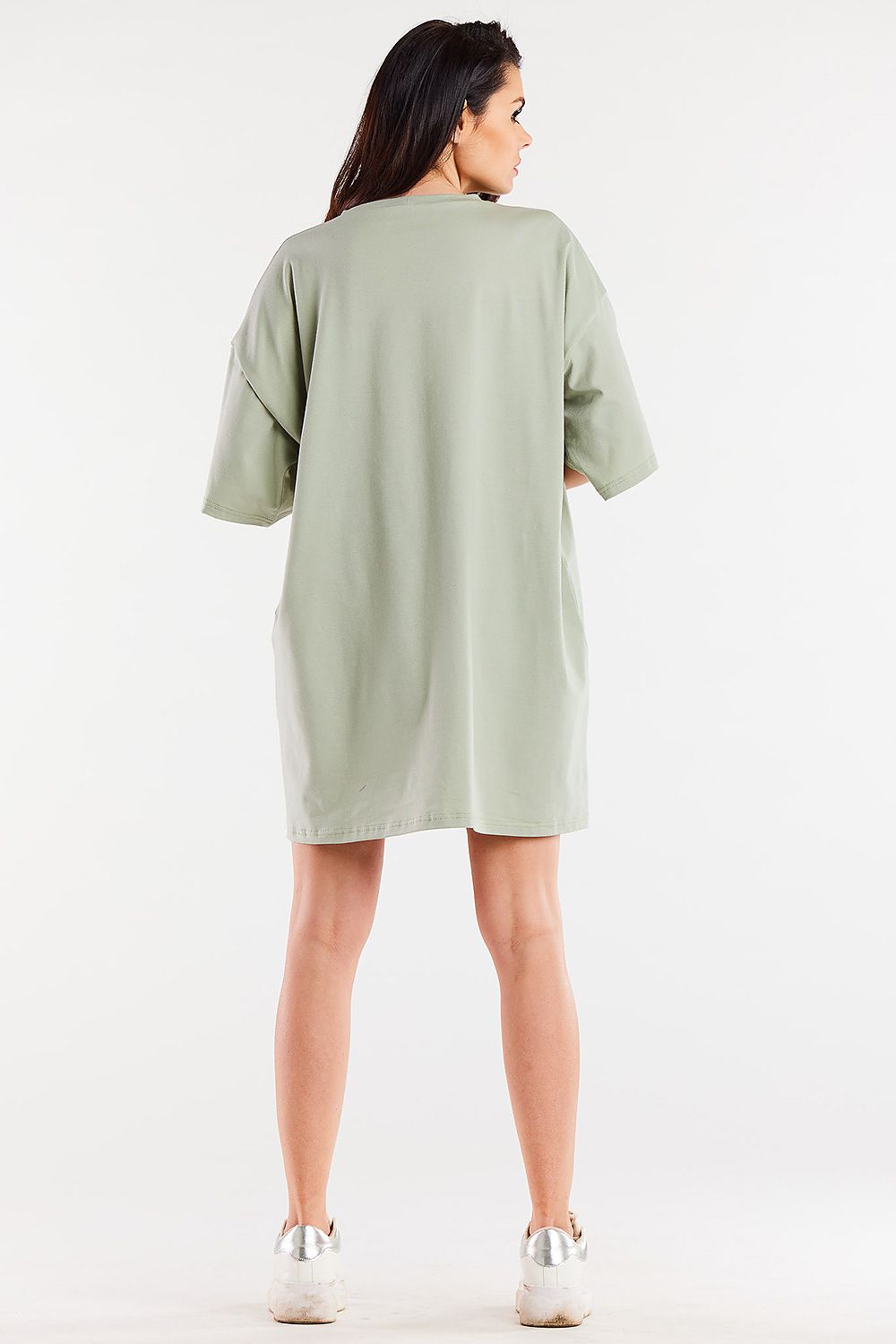 Luxurious and stylish wide-cut daydress by Infinite You, highlighting its quality cotton fabric and sophisticated Polish craftsmanship.