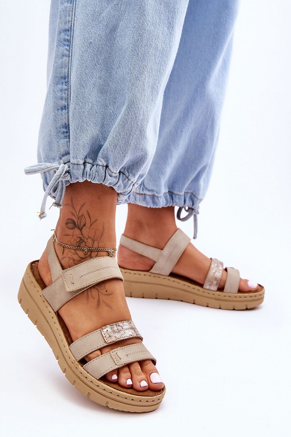 Stylish and eco-friendly women's sandals featuring a soft suede footbed and a fashionable 5cm heel, crafted by Step in Style.