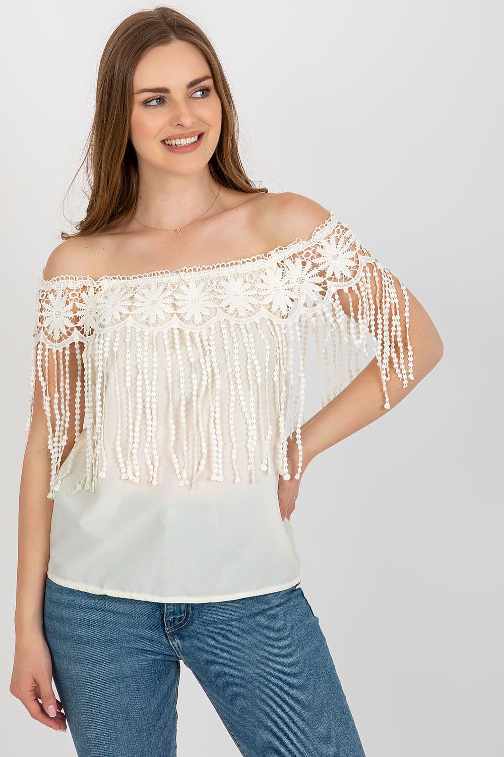 Refined summer blouse by AT with a unique Spanish-style neckline, finished with exquisite lace detailing.