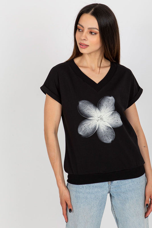 Luxurious elegant cotton blouse by Rue Paris featuring short sleeves, a round neckline, and a decorative print, perfect for stylish summer outfits.