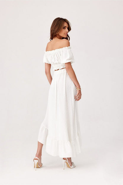 Refined Roco Fashion summer blouse and skirt ensemble in soft, comfortable fabric, ideal for discerning women seeking stylish elegance.