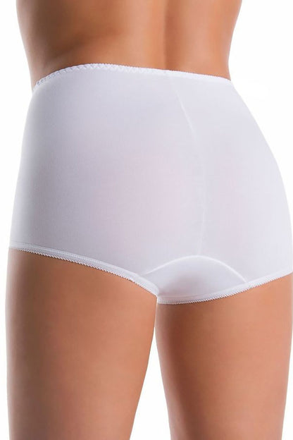 Elegant white bamboo panties by Teyli, featuring a flattering high waist and soft fabric for unparalleled comfort and style.