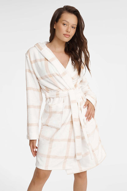 Luxurious Henderson women's bathrobe featuring a stylish hood, convenient pockets, and a waist tie, crafted from high-quality printed polyester fabric. Available in sizes S to XXL.