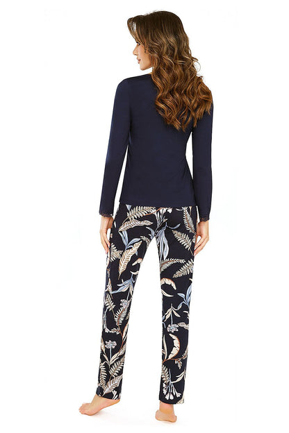 Floral print pants of Helen pajamas for women by Donna, crafted with soft viscose for ultimate comfort, showcasing a chic design ideal for relaxed evenings.