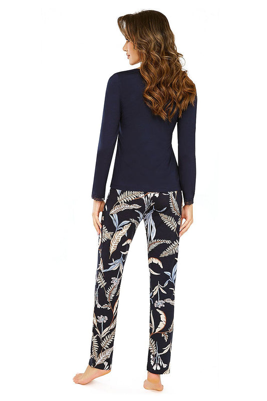 Floral print pants of Helen pajamas for women by Donna, crafted with soft viscose for ultimate comfort, showcasing a chic design ideal for relaxed evenings.