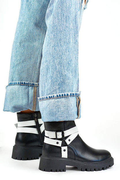 Elegant PRIMO Organic Leather Boots, showcasing high-quality organic leather, warm fur lining, and a fashionable 4.5cm heel for a luxurious look.