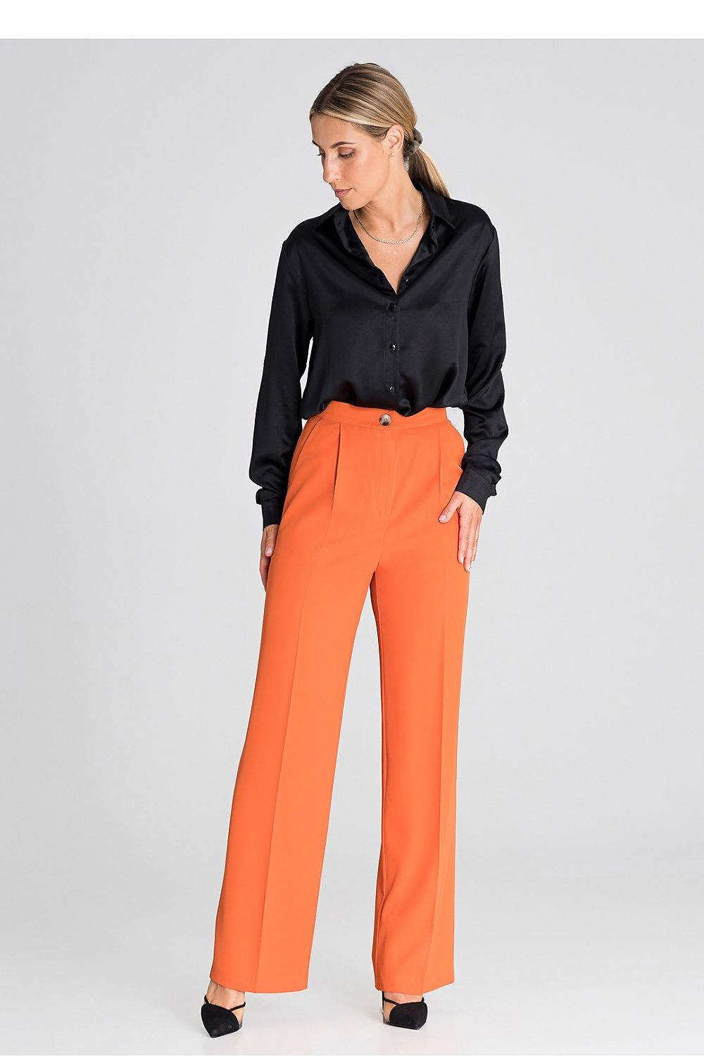 Figl's stylish high-waisted wide-leg trousers, designed for comfort and elegance, in premium 100% polyester fabric.