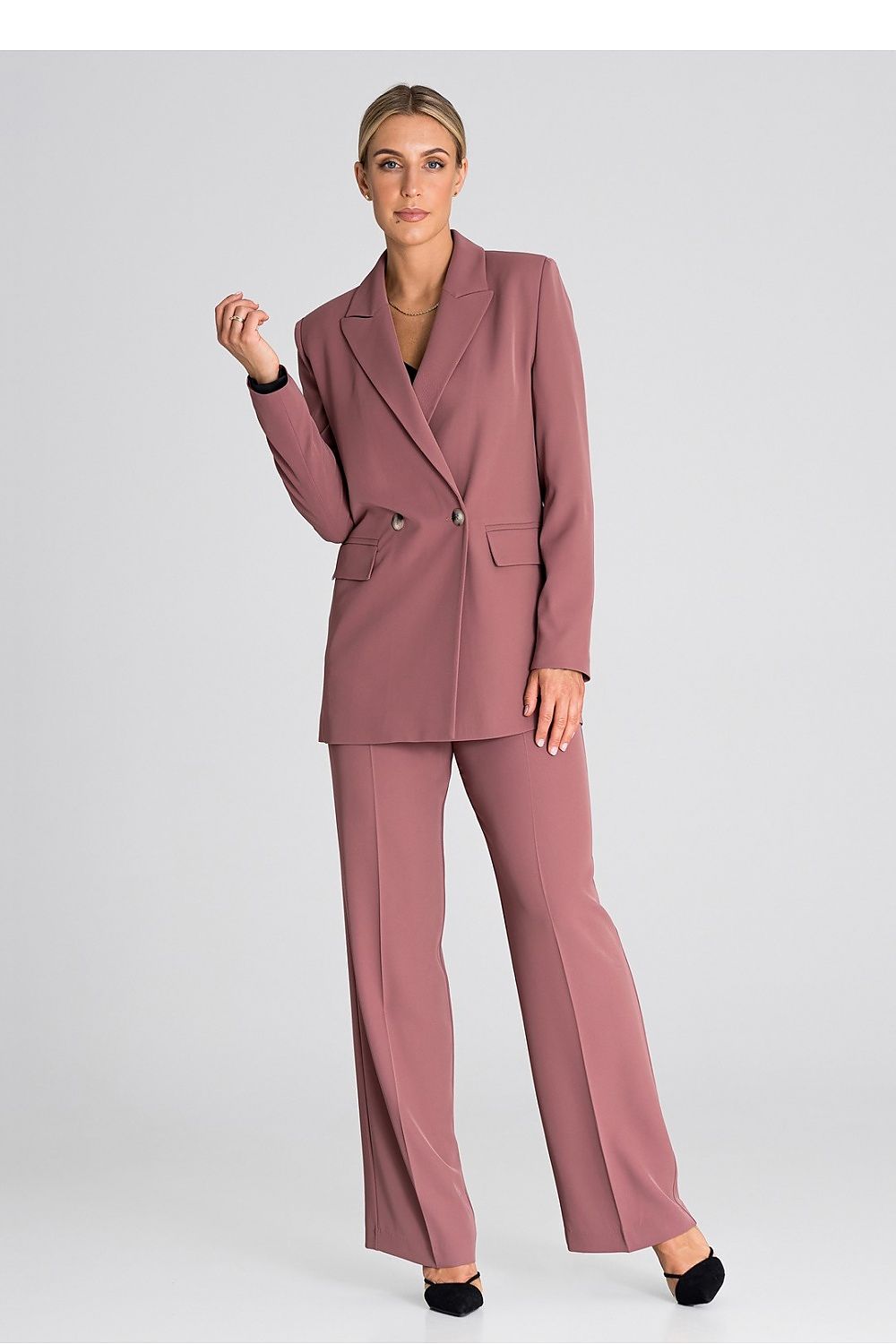 Elegant Figl double-breasted long sleeve blazer jacket designed for stylish occasions, showcasing luxury craftsmanship and refined silhouette.