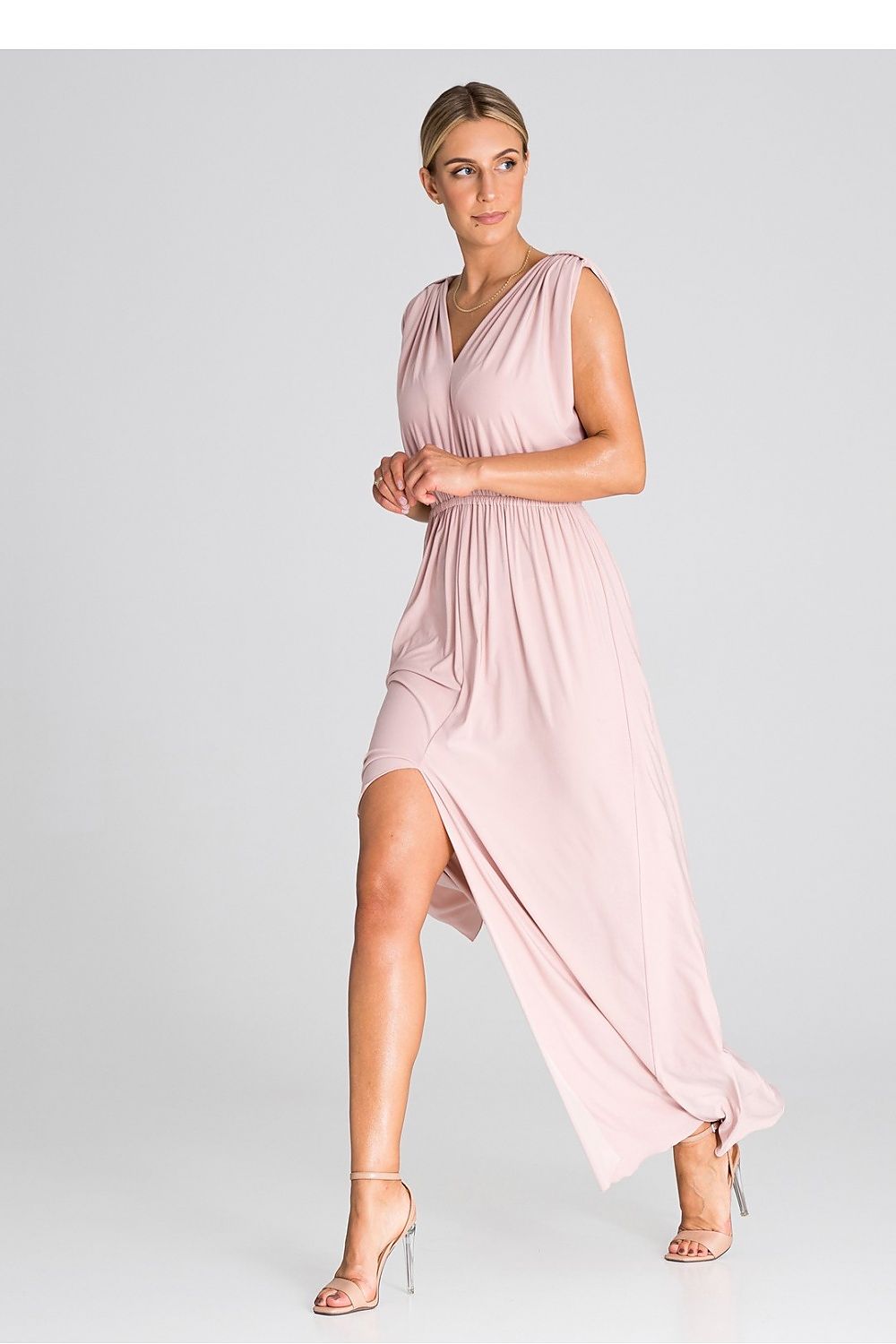 Stylish Figl maxi dress with wide shoulder straps, highlighting luxurious comfort and chic design.