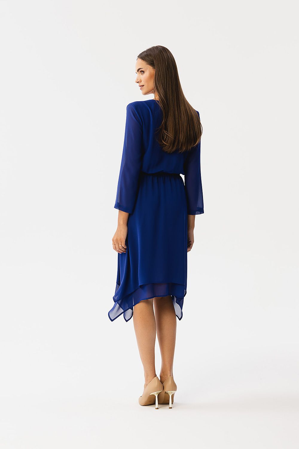 Elegant Stylove Asymmetrical Chiffon Cocktail Dress featuring a refined V-neckline and modern 7/8 sleeves, crafted from delicate chiffon for a luxurious look, perfect for sophisticated outings and gatherings.