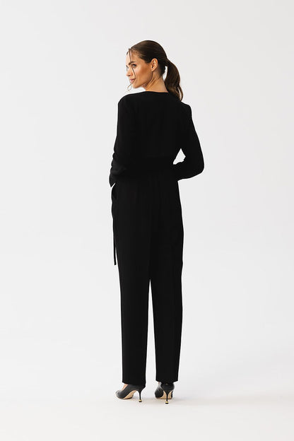 Stylove Elegant Jumpsuit featuring a stunning front zipper closure, merging elegance with modern fashion.