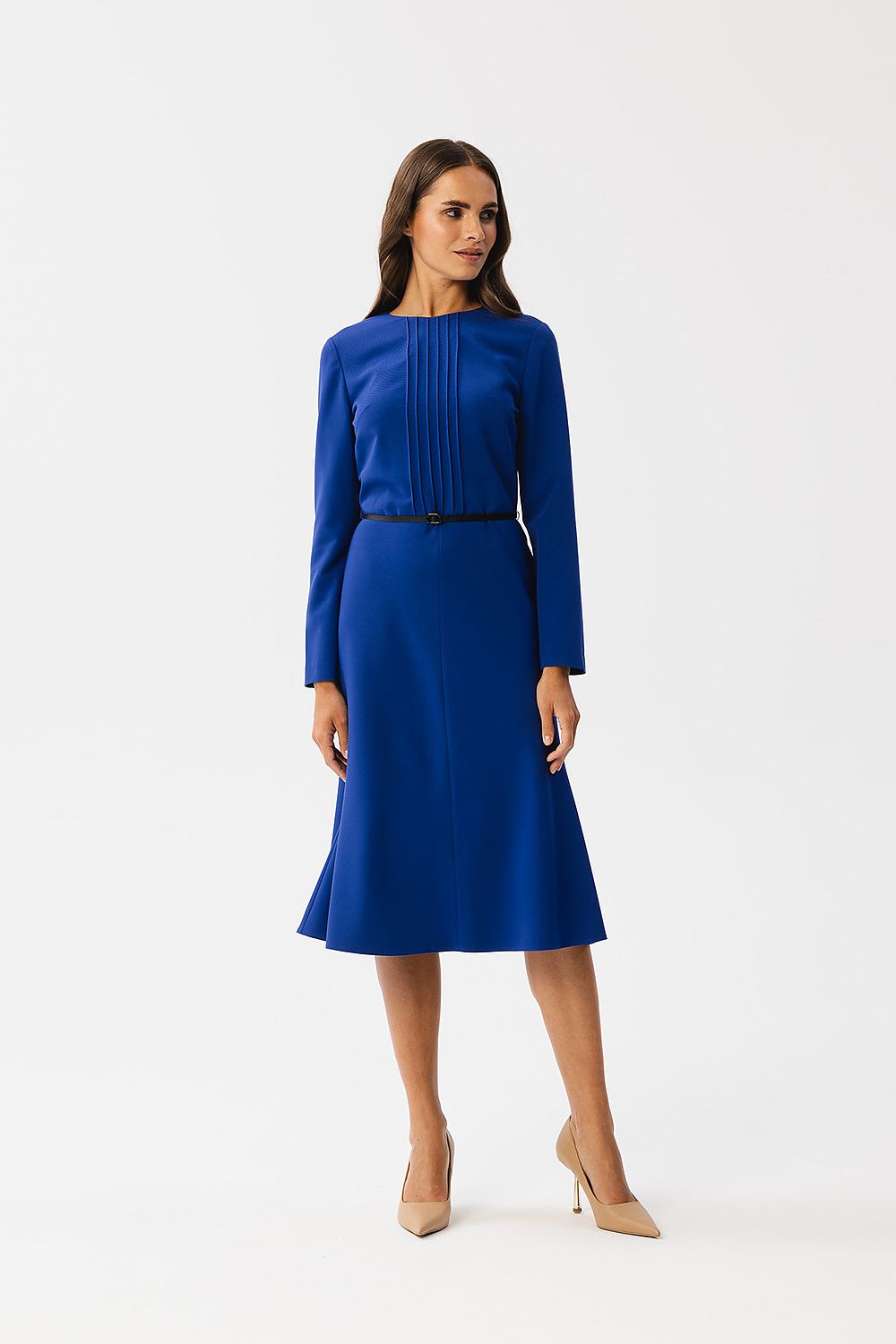 Stylove Women's Daydress styled with long straight sleeves ideal for versatile occasions.