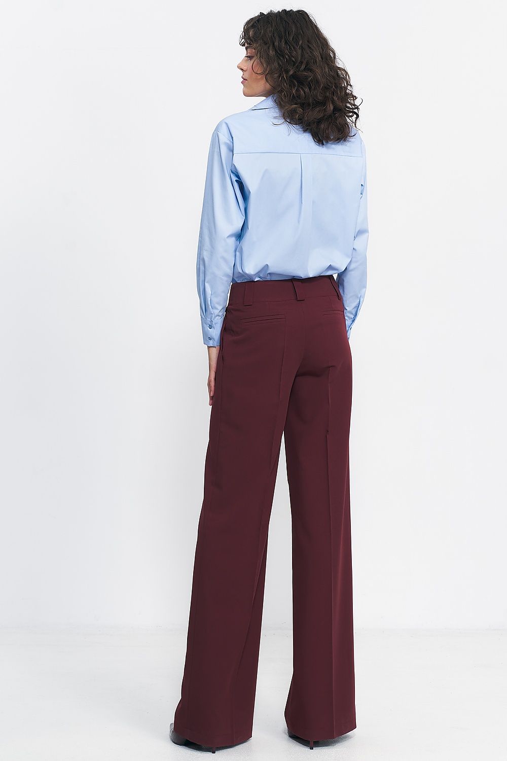 Nife luxury wide leg trousers in various sizes, ideal for versatile dressing from casual to formal occasions.