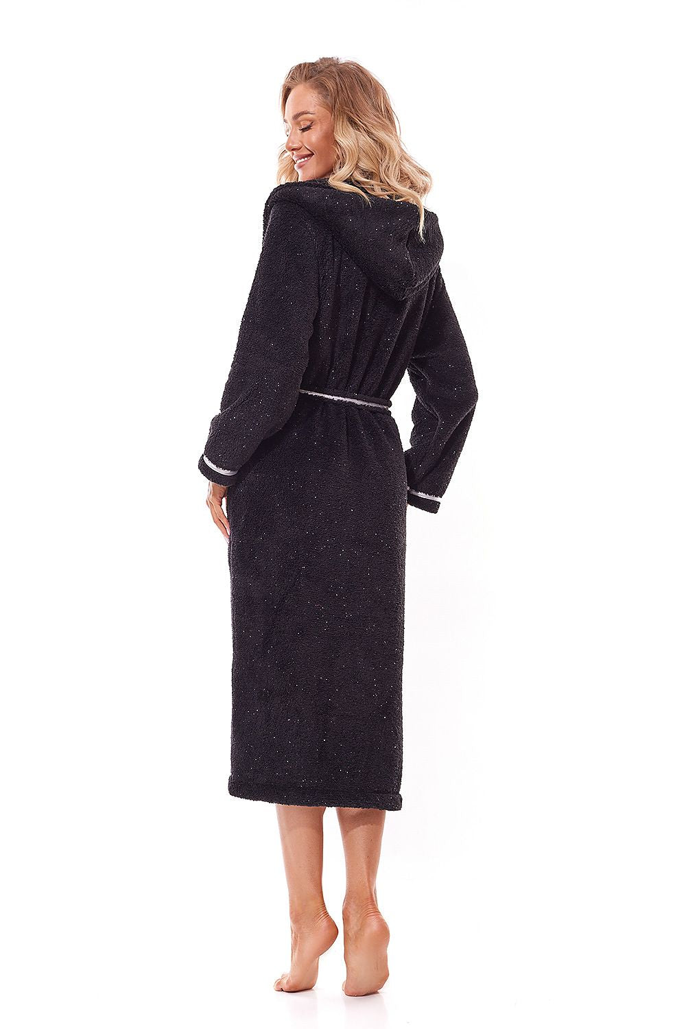 Luxurious L&L collection bathrobe featuring a hood, long sleeves, and practical pockets, crafted from shiny knit fabric for an elegant homewear experience.