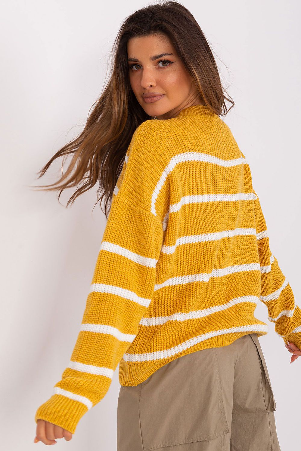 Luxury casual stripe pattern acrylic wool jumper sweater by Badu, featuring a round neckline and long sleeves, perfect for stylish everyday wear.