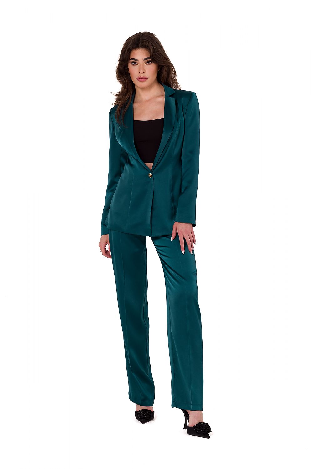 Luxurious fully lined women's satin jacket from Makover, showcasing a padded collar and versatile long sleeves for elegant styling.