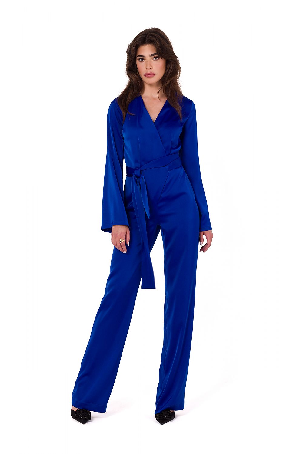 Side view of the elegant Makover satin jumpsuit, highlighting its graceful silhouette and airy design, ideal for stylish women.