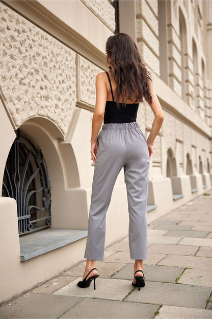Roco Fashion women's trousers with a refined fit, showcasing sophisticated design suitable for both casual and formal occasions.
