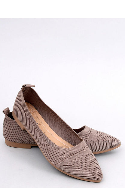 Luxurious Inello women's woven ballet flats featuring a graceful silhouette, combining comfort with refined elegance.