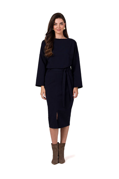 Side view of the BeWear elegant midi dress with slip pockets and kimono sleeves, perfect for sophisticated evening outings.
