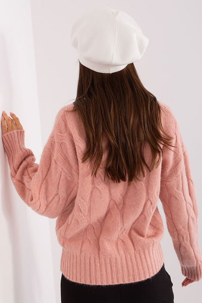 Stylish close-up of a chic plain beret with antenna detail, showcasing its elegant design and premium fabric composition of acrylic, cotton, and cashmere.