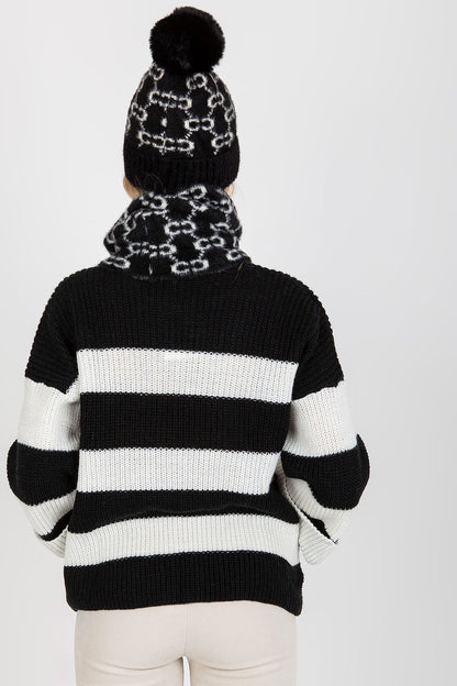 High-quality winter cap crafted from 100% acrylic, showcasing a fashionable pom-pom and a snug fit for superior warmth.