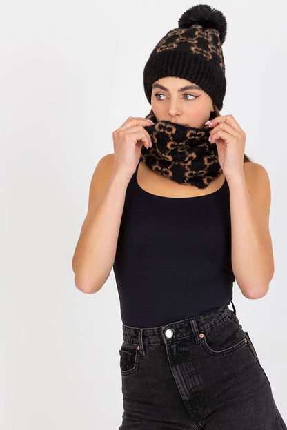 Luxurious 100% acrylic infinity scarf showcasing a unique, intricate pattern - ideal accessory for elegant winter fashion.