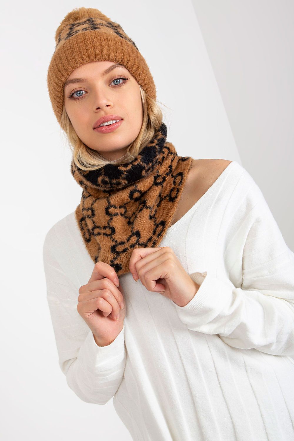 Close-up view of the exquisite texture and pattern of the luxurious infinity scarf, designed for warmth and style.
