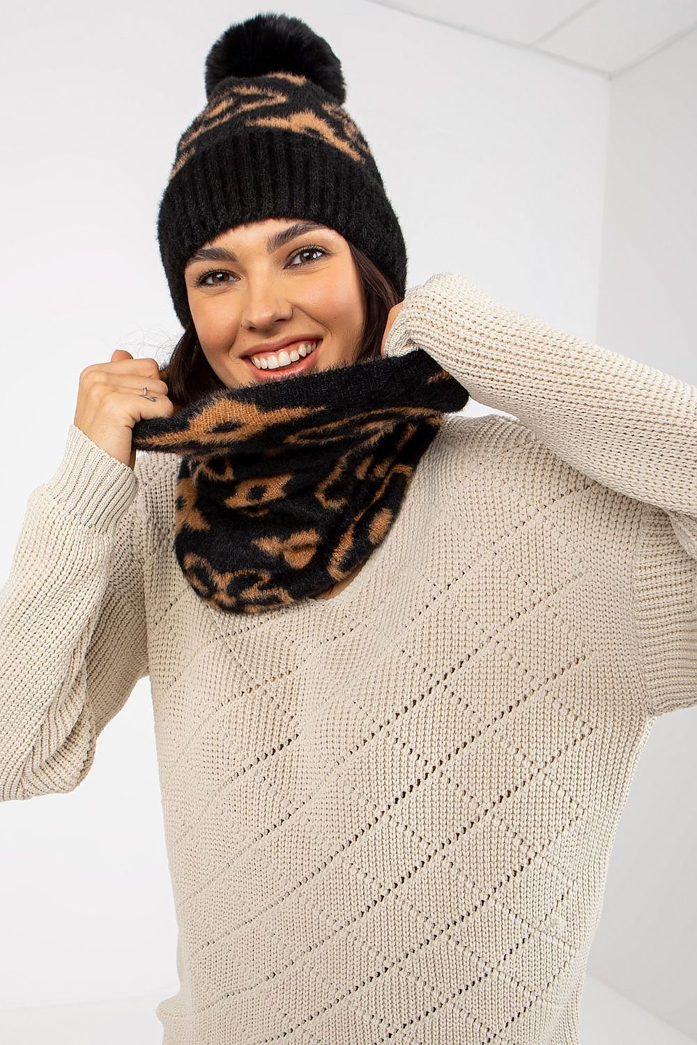 Luxurious 100% acrylic infinity scarf featuring a unique pattern, designed for elegant warmth and perfect for stylish outfits.