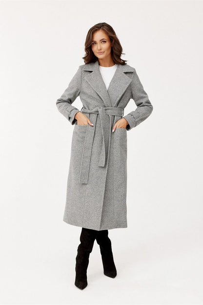 Fashionable model wearing the Roco Fashion wool tie coat styled for an evening out, radiating timeless elegance.
