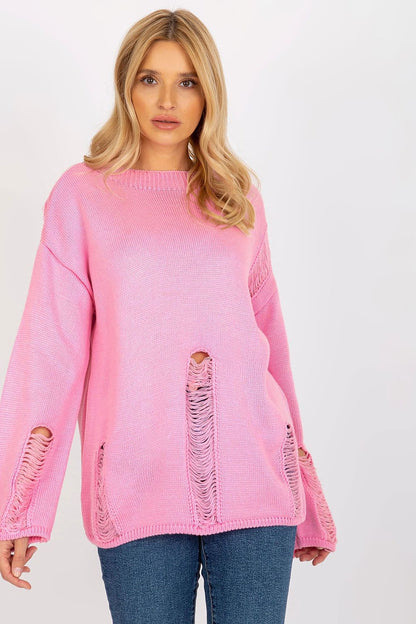 Stylish close-up of the Badu casual sweater showcasing its intricate design details and elegant silhouette, perfect for both casual and formal occasions.