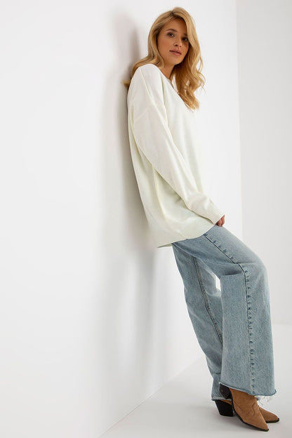 Detail view of Badu wool-acrylic long sleeve jumper showcasing its premium fabric blend and timeless style suitable for both casual and professional settings.