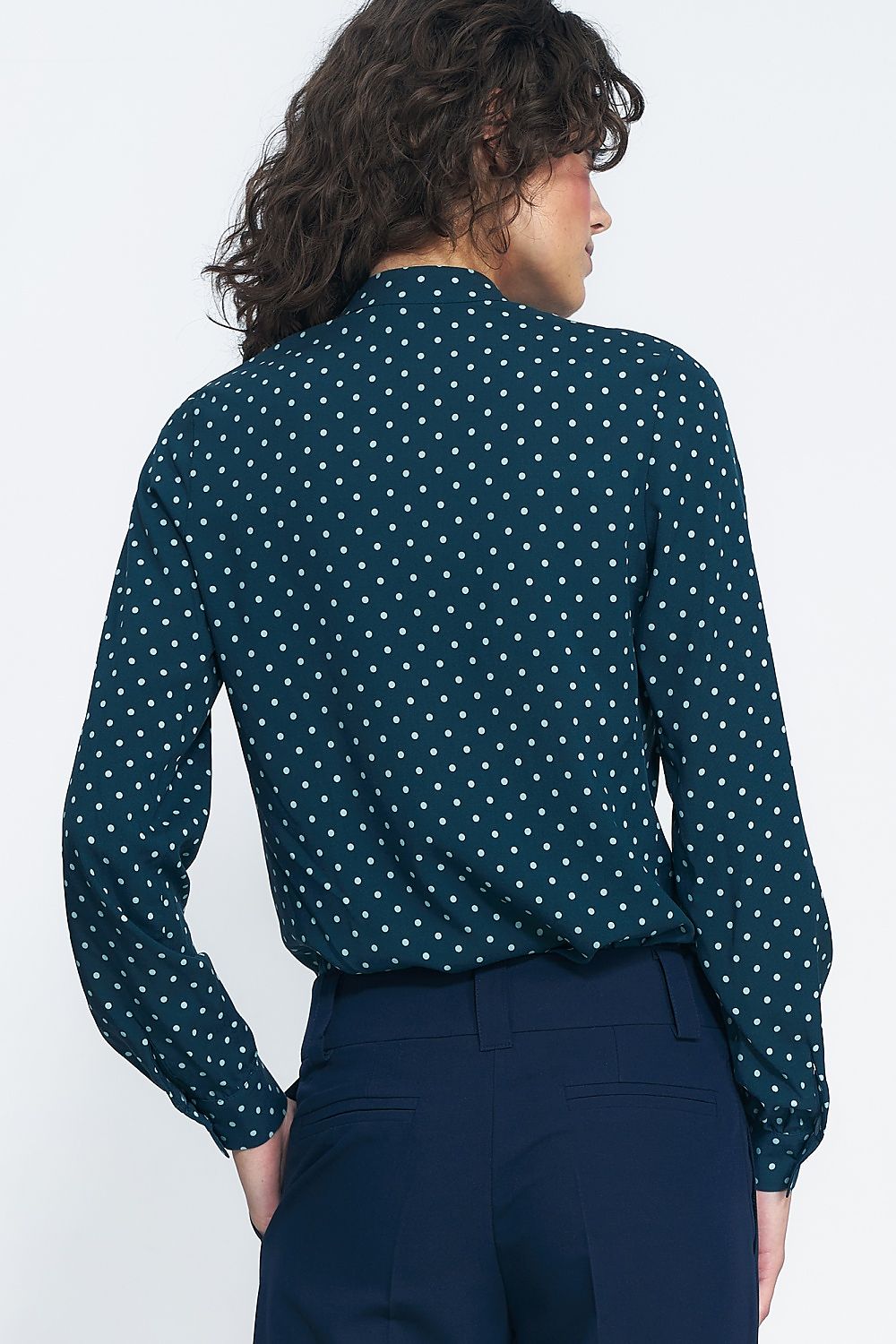 Elegant Nife long sleeve button-down shirt in 100% viscose with a refined stand-up collar, ideal for sophisticated business attire.