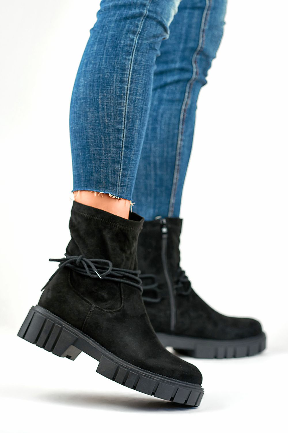 Elegant PRIMO eco-suede leather boots featuring a luxurious 18 cm height, adorned with a stylish zipper closure, perfect for a refined autumn and winter look.