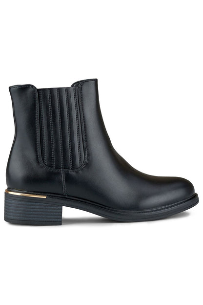 PRIMO elegant eco leather ankle boots for autumn and winter, featuring a chic 13 cm upper and a stylish 4 cm heel, ideal for fashionable comfort.